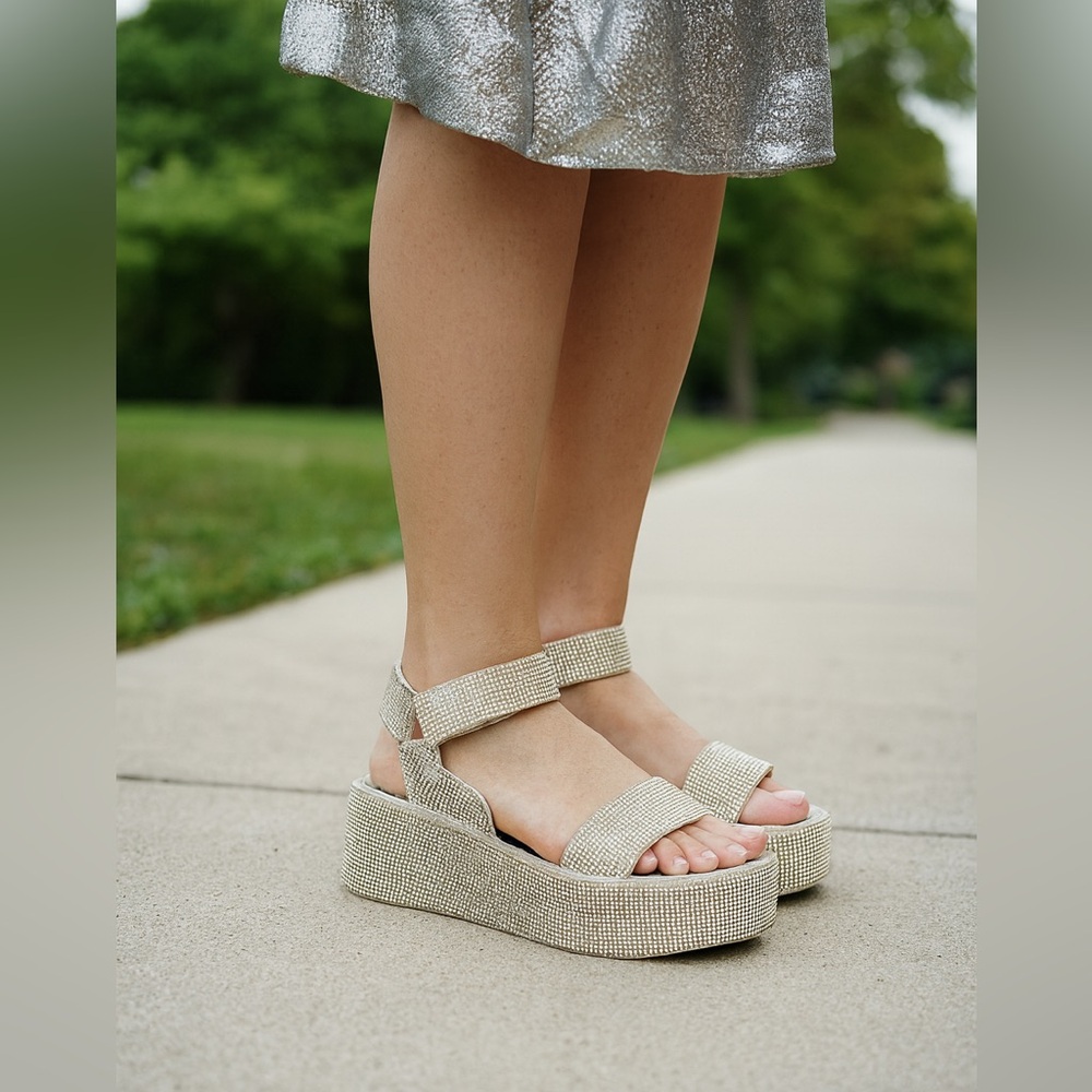 🟢 Sparkly silver wedge sandals NEW size 40 / size 8.5–9 rhinestones summer fun